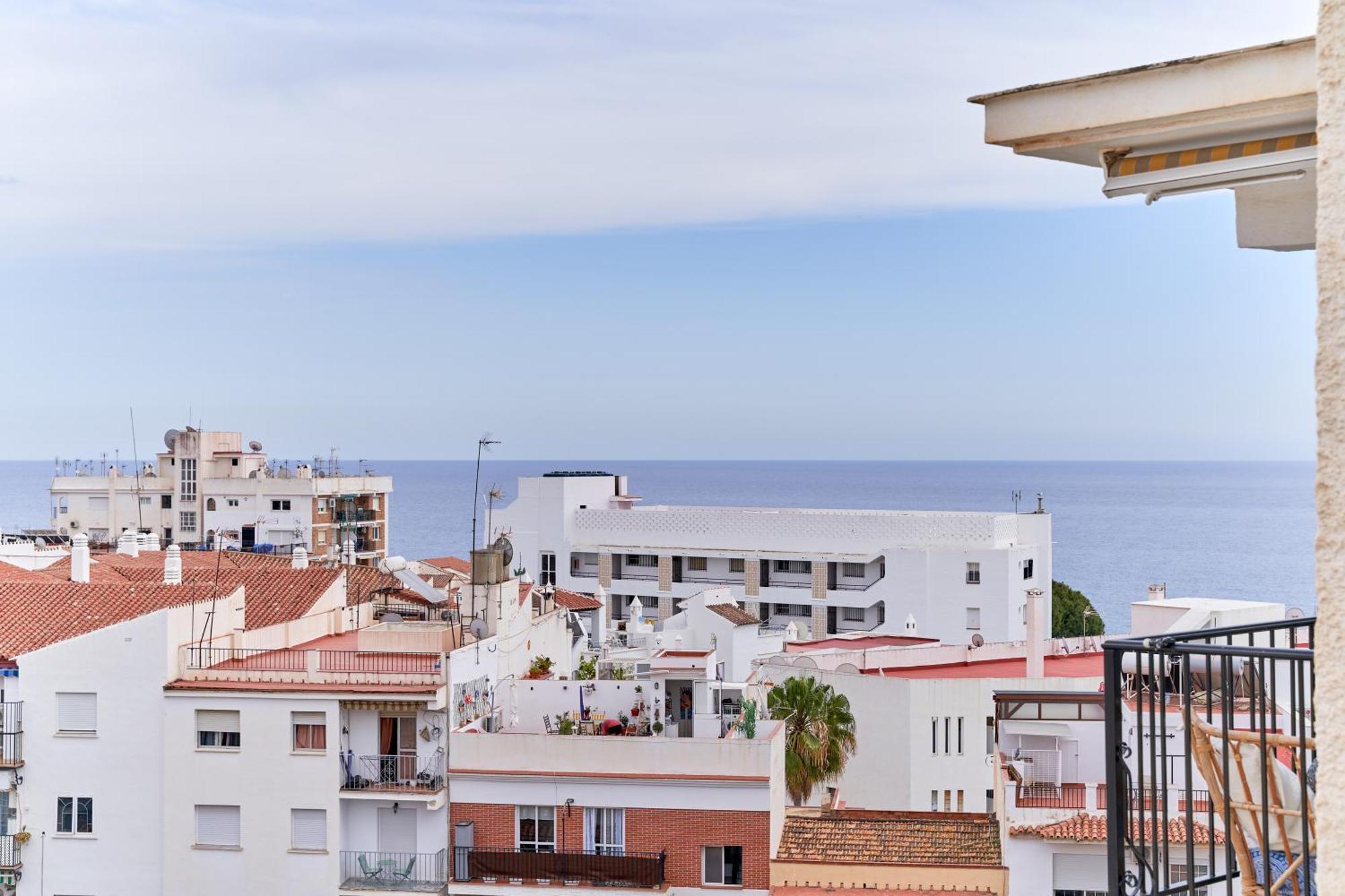1 Bed Apartment With Sea View Nerja Dış mekan fotoğraf